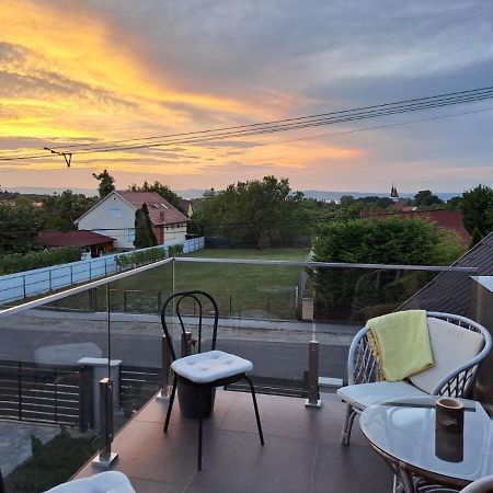 Annarosa Apartman Balatonszarszo Buitenkant foto